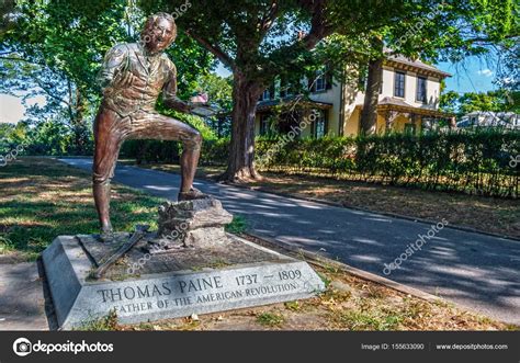 Thomas Paine Statue
