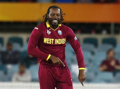 A year after the 'Don't Blush Baby' comment, Chris Gayle posts vulgar ...