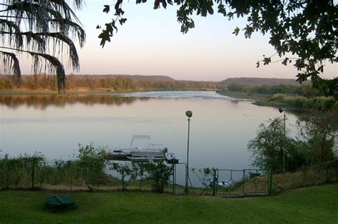 Sundowner Zambezi Lodge, Mashonaland West