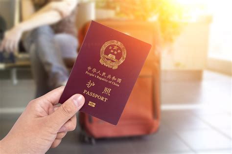 办出国护照需要什么证件和要求，快速成功办理护照的3个技巧分享_游学通