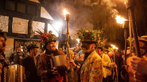 Was Christmas moved to December 25 due to a pagan festival? Here are ...