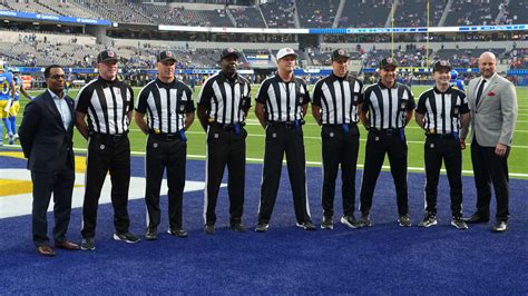 NFL referee salary: How much money do refs, other officials make in ...