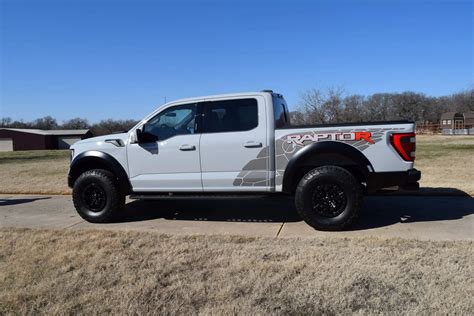This 2023 Ford F-150 Raptor R Cost $111,350 New, Just Sold at Auction for Over MSRP - autoevolution
