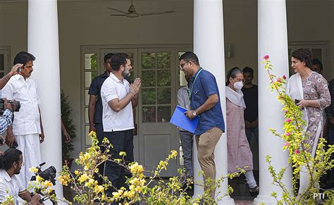 "सच बोलने की कीमत चुकाई", सरकारी बंगला खाली करते समय बोले कांग्रेस नेता ...