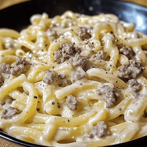 Creamy Ground Beef Alfredo Pasta - Naomi's Recipes