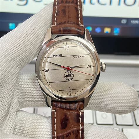 Vintage HMT Sherpa Hand Winding 17 Jewels Silver Face Brown Band Men's ...