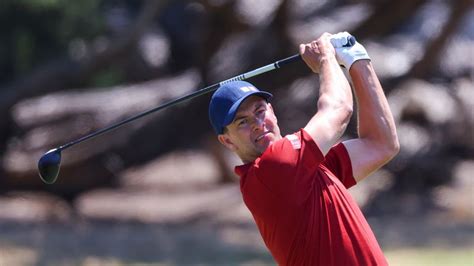 Australian Open golf: Adam Scott shares halfway lead; Hannah Green two ...