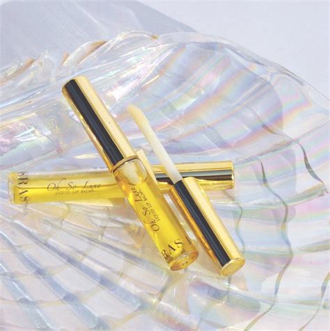 7 Feel-good Beauty Oils Every Bride-to-be Needs to Get Her Hands on