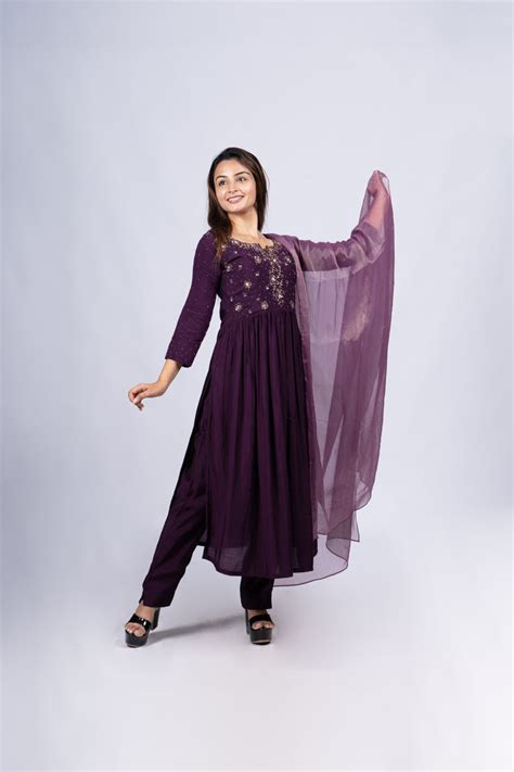 Kurti – Page 4 – MyBudgetStore.in