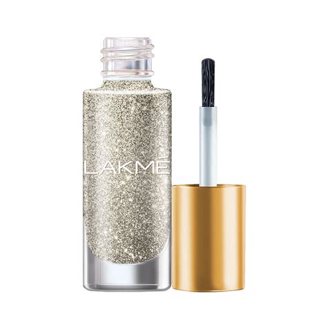 Lakmē Glitterati Collection