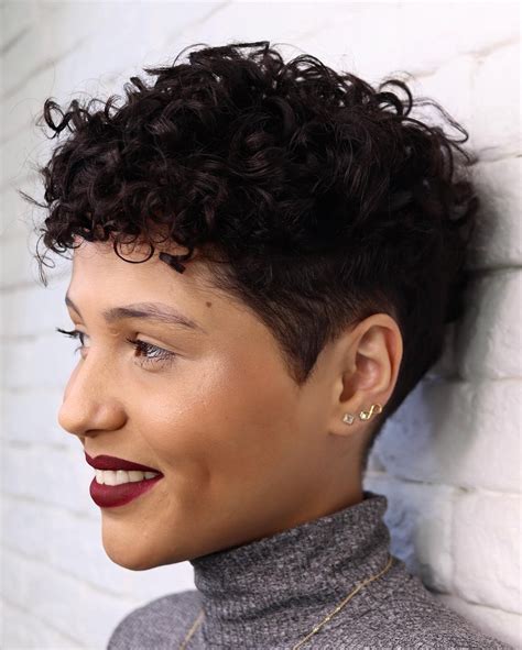 50 Best Haircuts and Hairstyles for Short Curly Hair in 2022 - Hair Adviser