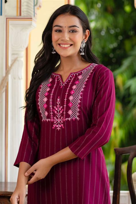 Buy Burgundy Thread Work Kurta | Kurta Sets | Kohsh