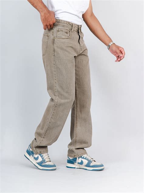 Buy Latest Men's Straight Fit Jeans Online