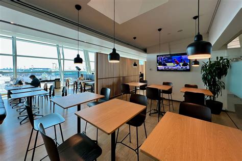 Inside JFK's 'new' and much improved Priority Pass lounge - The Points Guy