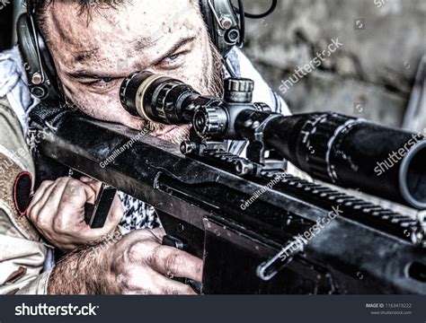 Portrait Us Navy Seal Sniper On: стоковая фотография (редактировать ...
