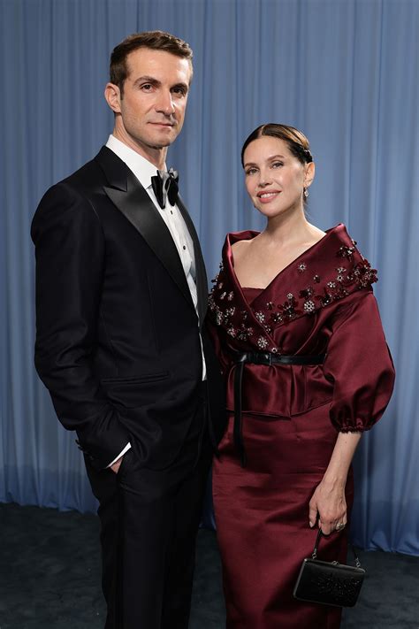 Date night! Dasha Zhukova and Stavros Niarchos snap a family photograph ...