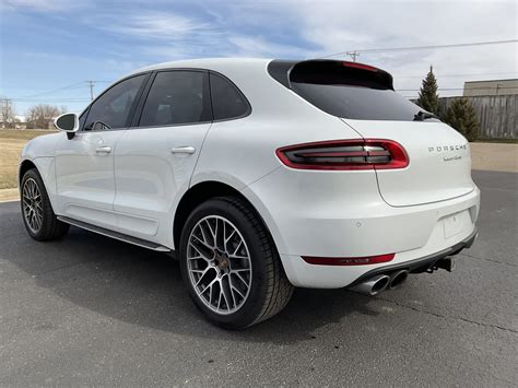 2016 Porsche Macan Turbo at Indy 2023 as L170.1 - Mecum Auctions