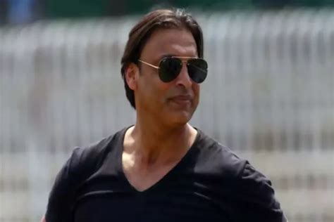 Shoaib Akhtar, Basit Ali's YouTube channels banned in India
