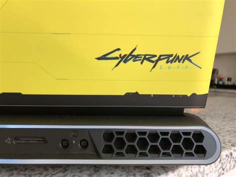 Alienware Area 51M R1 vs R2 的图像结果