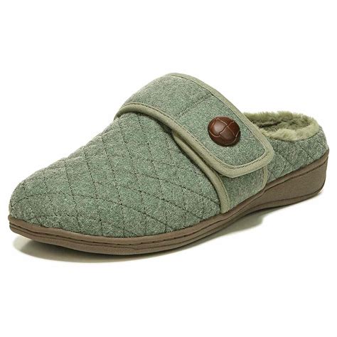 The 13 Best Slippers For Men In 2023, 45% OFF