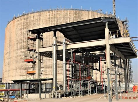 Shell Energy India opens its LNG-truck loading unit in Hazira | Autocar ...