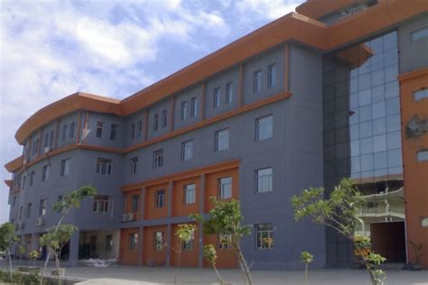 Advanced Institute of Pharmacy Palwal Campus: Photos, Virtual Tour