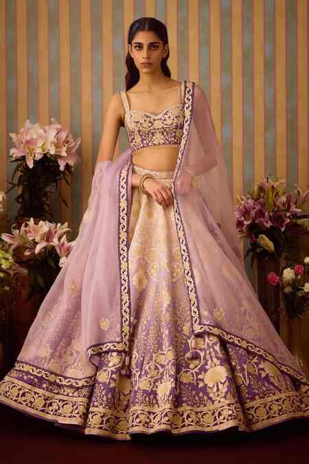 Shyam Narayan Prasad – Buy Sarees, Lehengas, Kurta Sets Online| Aza ...