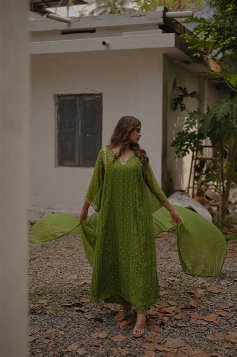 Mehendi Green Zari and Sequence work Kurta Set - Zuleiha – Zuleiha by ...