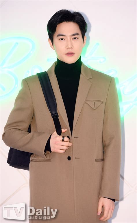 EXO金俊勉确定出演独幕剧《宇宙的星星》男主角-韩娱频道