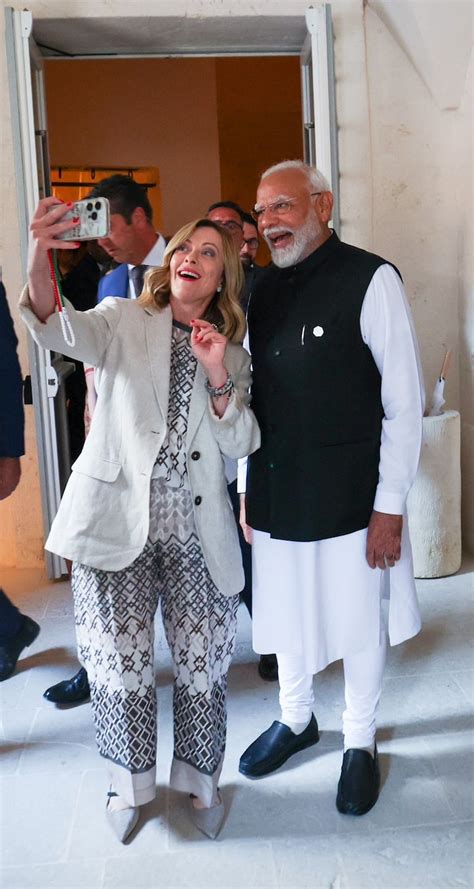 Hello from Melodi team: Italy's Giorgia Meloni's video with PM Modi ...