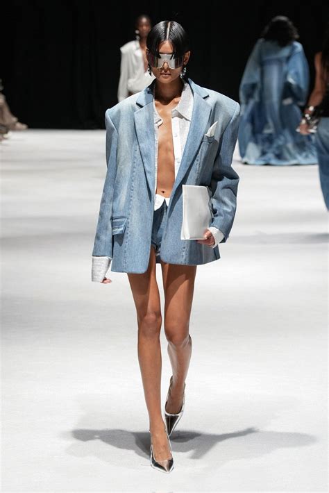 linda on X | Spring outfits women work, Fashion week, Spring fashion trends