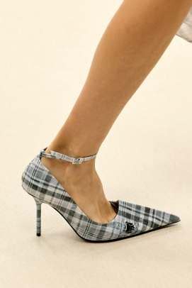 Fashionable Shoes 的图像结果