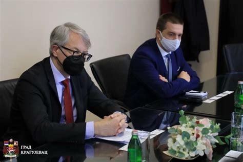 Ambasador Finske u poseti Kragujevcu - B92