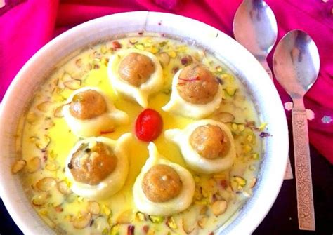 Mawa doodh farra diye With kesariya rabdi Recipe by Neha Mangalani ...