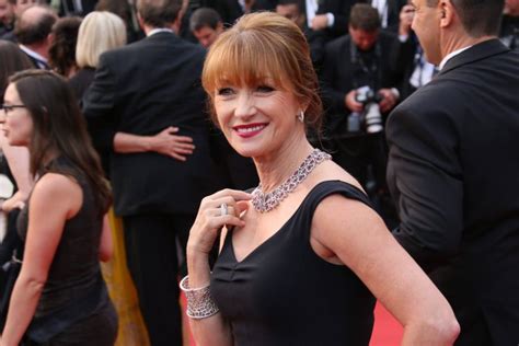 Jane Seymour Shows Off Incredible Abs - TV Exposed Daily News Magazine