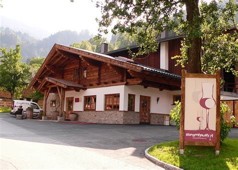 Schnaps- und Schaubrennerei Stiegenhaushof, Schwendau ...