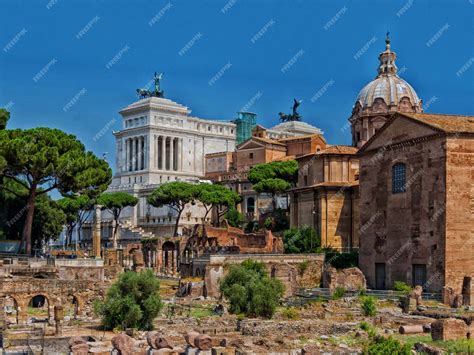 Premium Photo | Breathtaking shot of the colosseum amphitheatre located ...