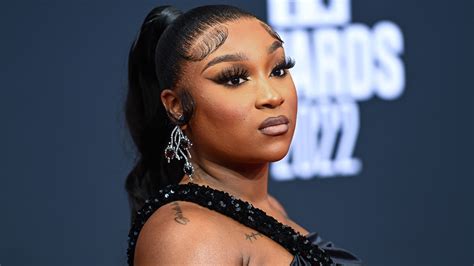 Who is rapper Erica Banks? | The US Sun