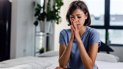 Symptoms Causes And Treatment Of Autophobia | OnlyMyHealth