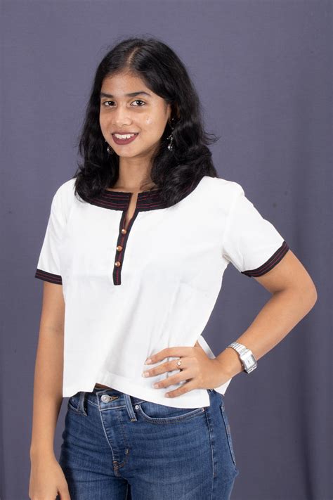 White Boat Neck Cotton Crop Top 10068095