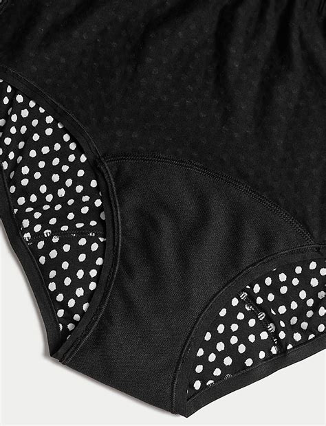 Buy 5pk Heavy Absorbency Period Full Briefs Bundle at Marks & Spencer