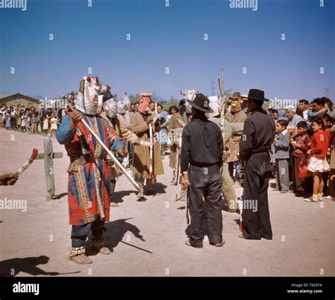 Yaqui indian hi-res stock photography and images - Alamy