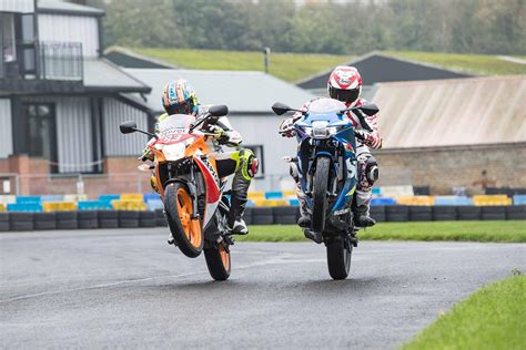 YZF-R125 Top Speed Mph 的图像结果