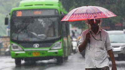 Delhi: After slow start, rain casts heavy spell, monsoon now 30% ...