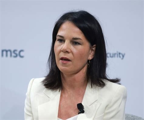 Germany Still Discussing Long-Range Weapons For Ukraine | Newsmax.com