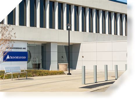 Data Center in New Jersey, Iron Mountain Data Center NJ | Web Werks