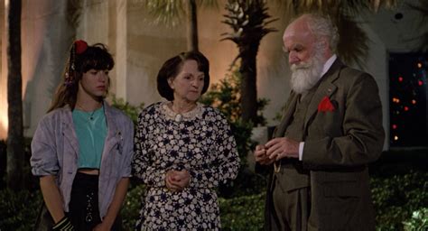 Ernest Saves Christmas (1988)