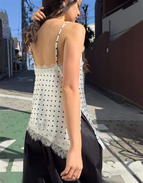 Asymmetric satin strappy top - Women | Bershka