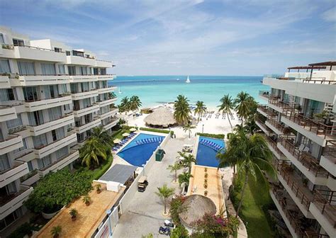 Great Hotel...Need to rack beach - Review of Ixchel Beach Hotel, Isla ...