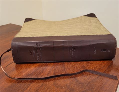 NIV CULTURAL BACKGROUNDS STUDY BIBLE Leathersoft | Ubuy India